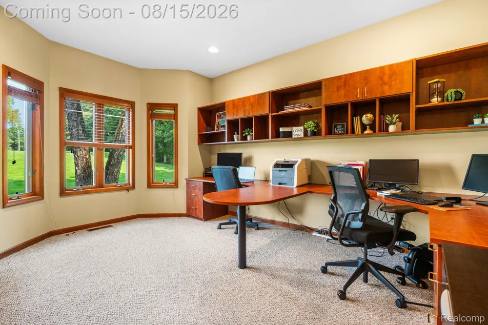 333 Elio Drive Highland Charter Township, MI 48357