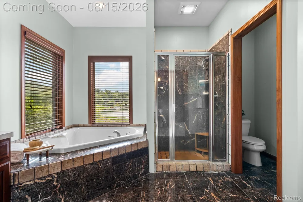 333 Elio Drive Highland Charter Township, MI 48357