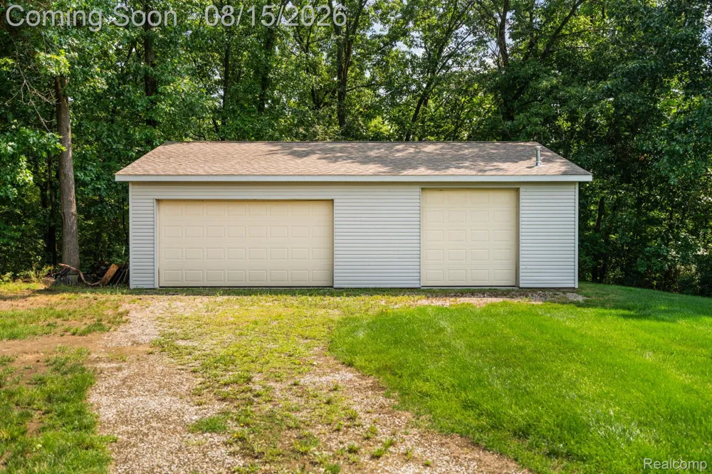 333 Elio Drive Highland Charter Township, MI 48357