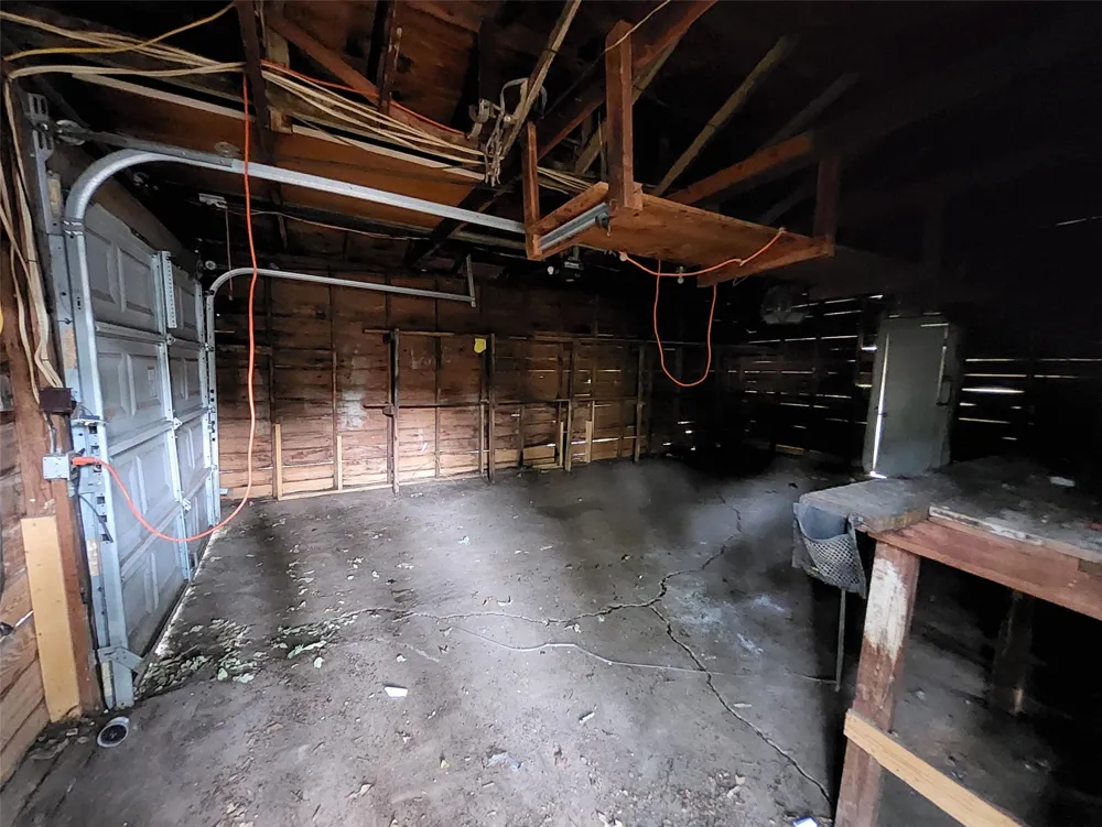 558 Harrison Lane Hurst, TX 76053