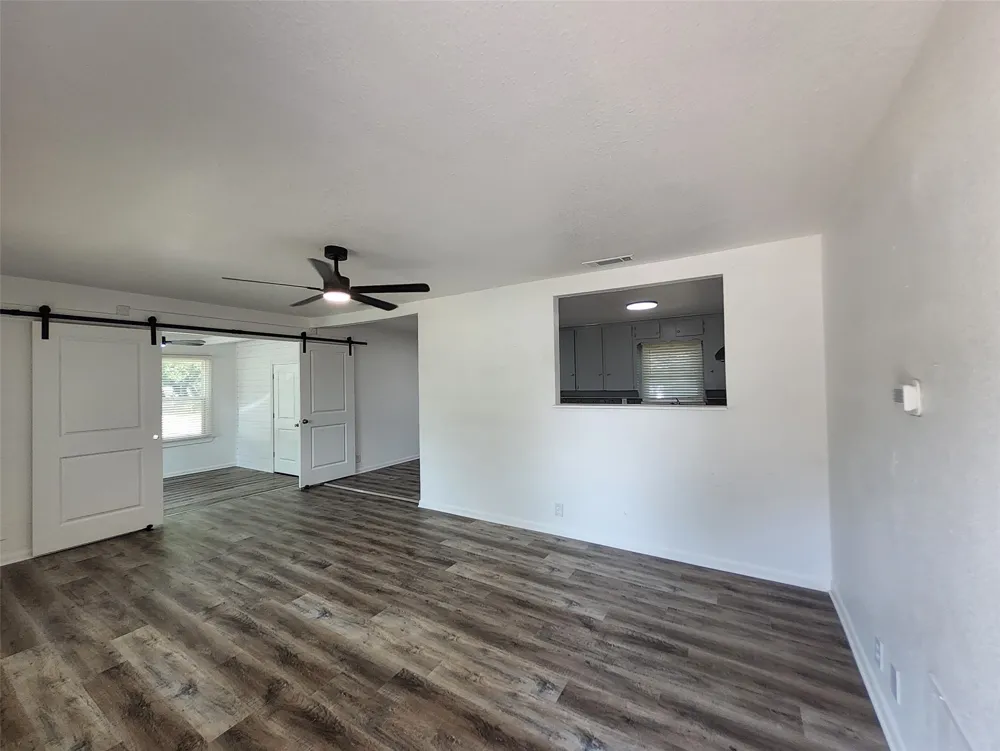 558 Harrison Lane Hurst, TX 76053