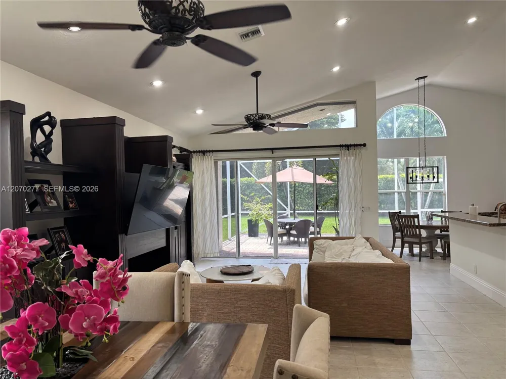 2932 NW 41st St Boca Raton, FL 33434