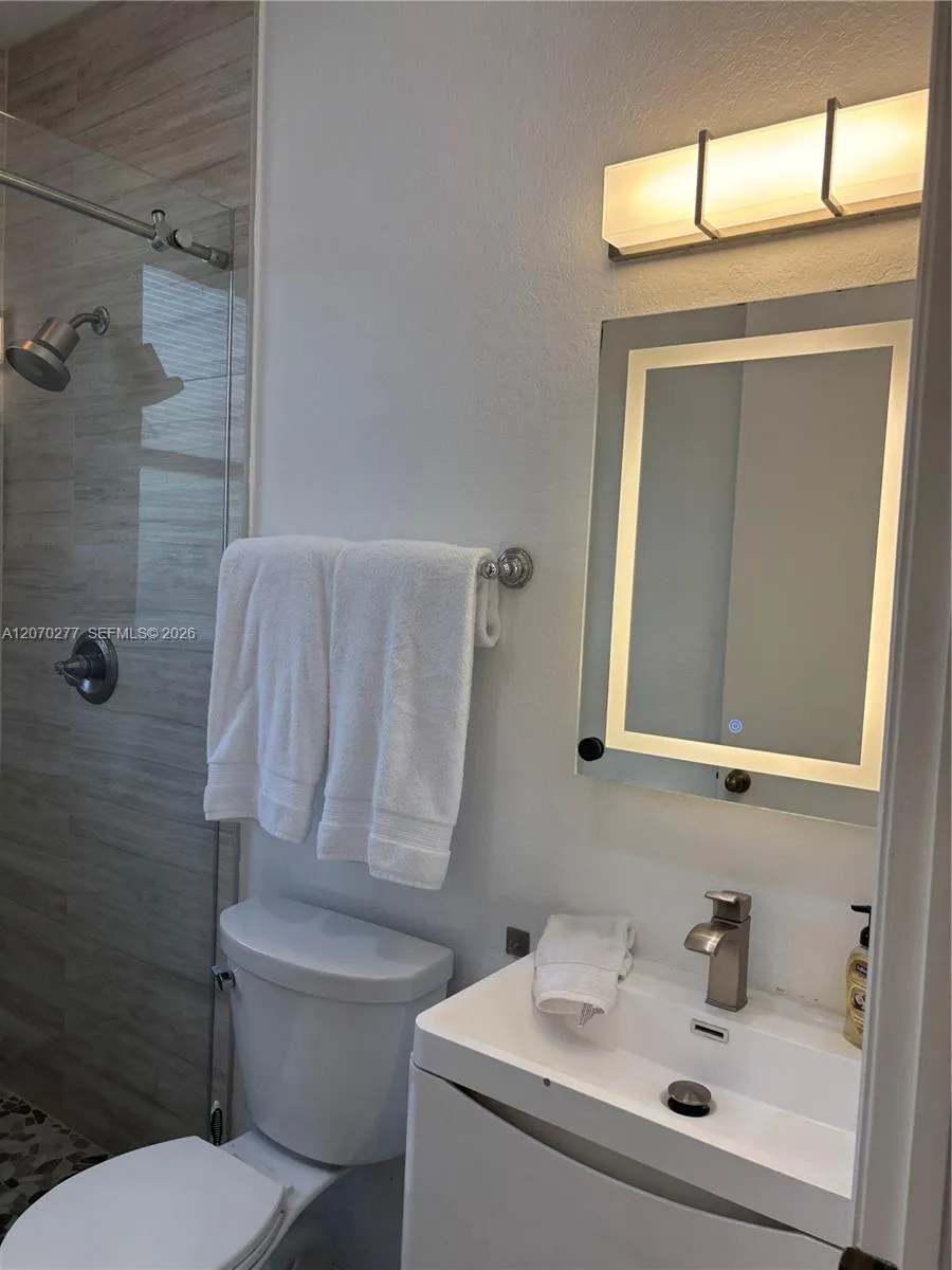 2932 NW 41st St Boca Raton, FL 33434