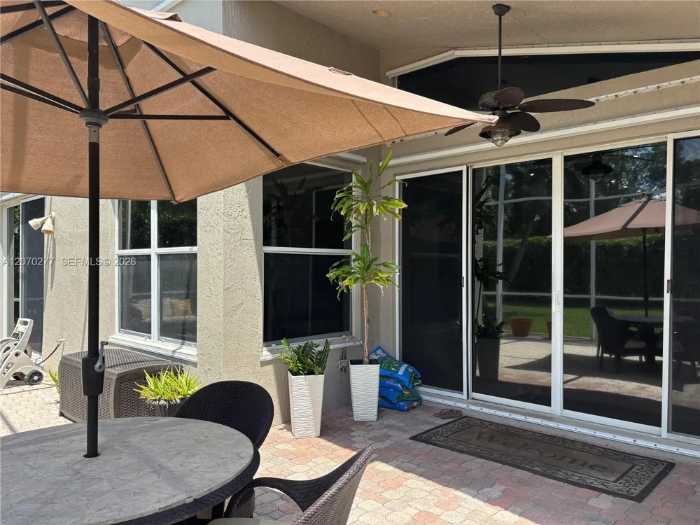 2932 NW 41st St Boca Raton, FL 33434