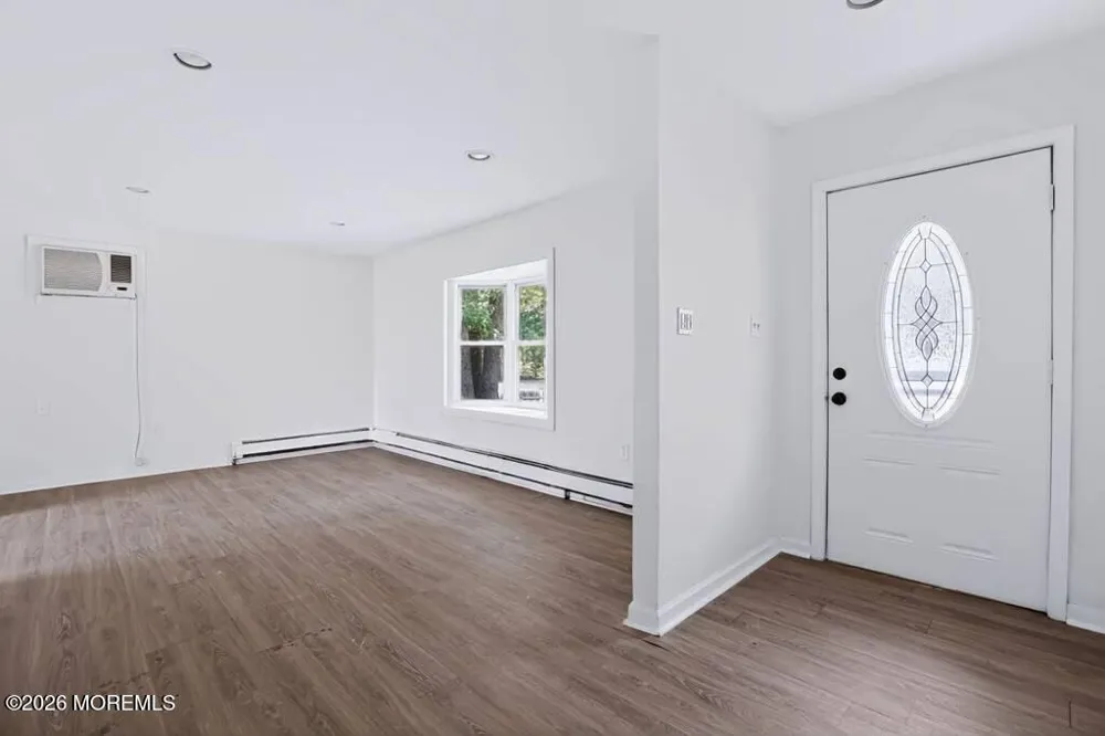 1026 Berkeley Avenue Beachwood, NJ 08722