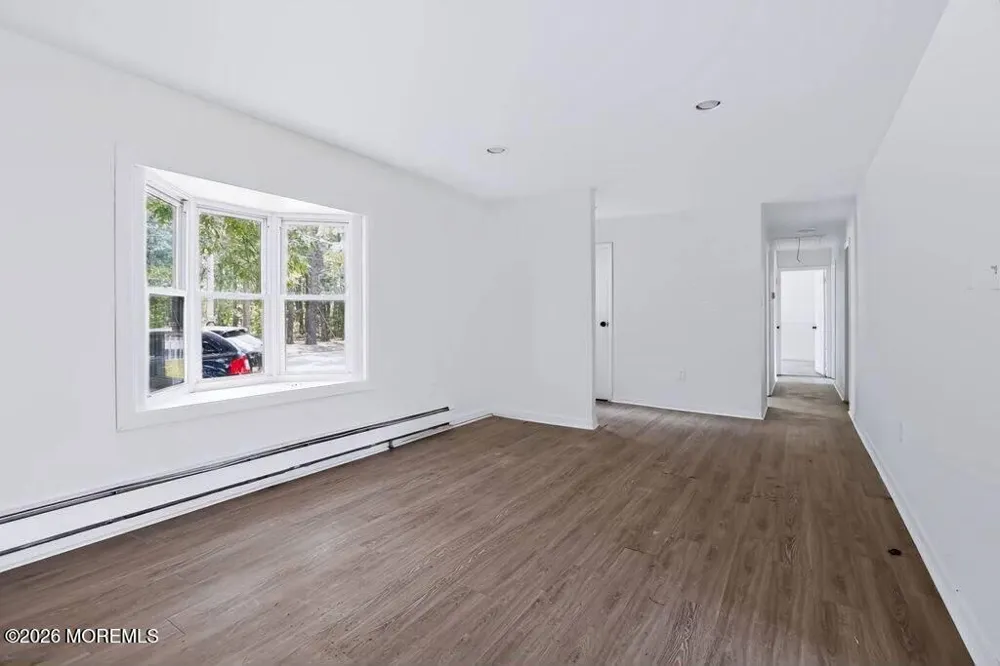 1026 Berkeley Avenue Beachwood, NJ 08722