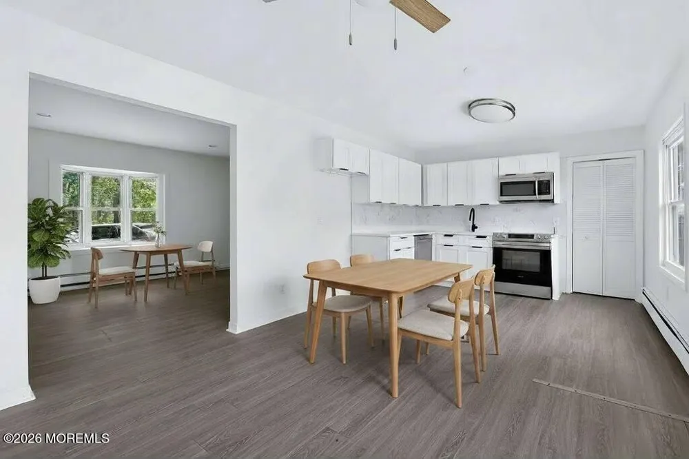 1026 Berkeley Avenue Beachwood, NJ 08722