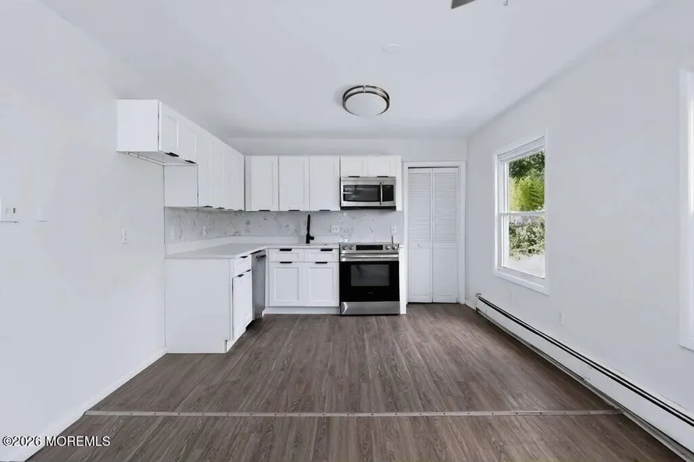 1026 Berkeley Avenue Beachwood, NJ 08722