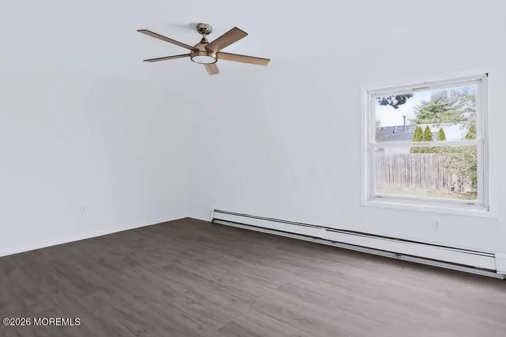 1026 Berkeley Avenue Beachwood, NJ 08722