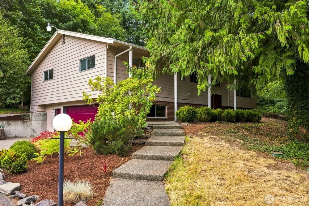 7412 104th Street E Puyallup, WA 98373