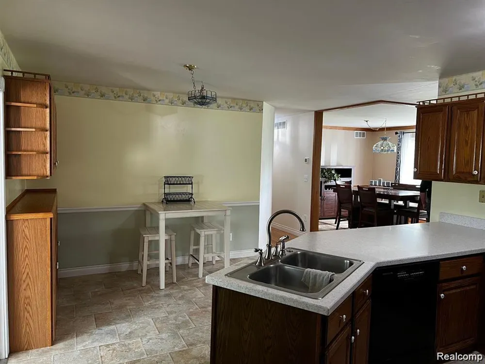 6153 S STATE ROAD Atlas Township, MI 48438