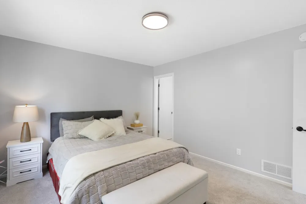 8841 Loch Lomond Court Brooklyn Park, MN 55443