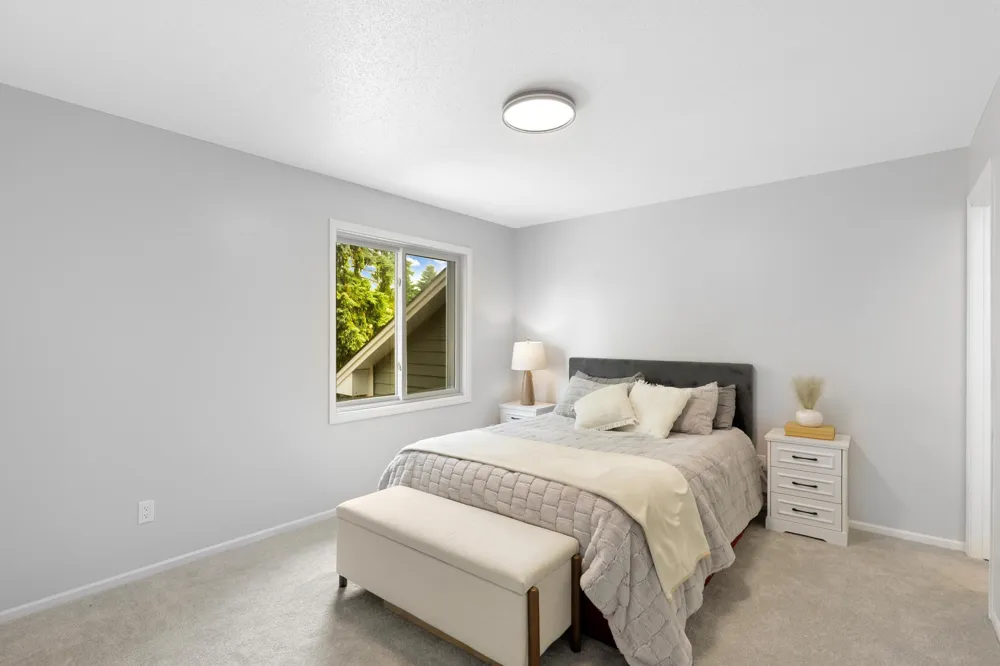 8841 Loch Lomond Court Brooklyn Park, MN 55443