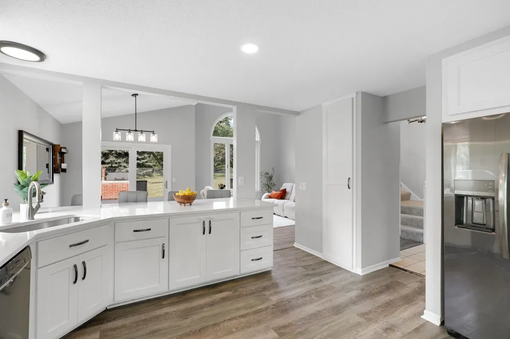 8841 Loch Lomond Court Brooklyn Park, MN 55443