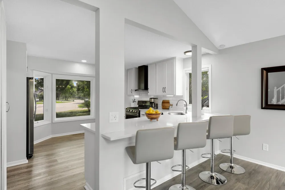 8841 Loch Lomond Court Brooklyn Park, MN 55443