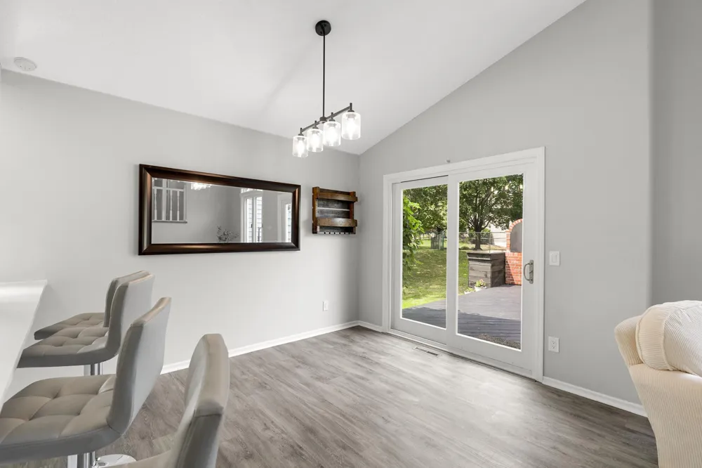 8841 Loch Lomond Court Brooklyn Park, MN 55443