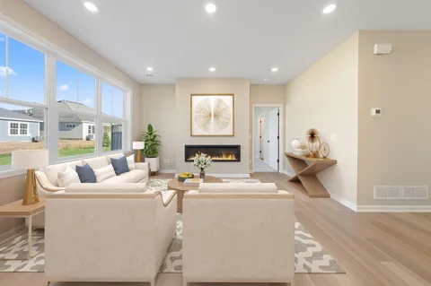 544 Tulare Terrace