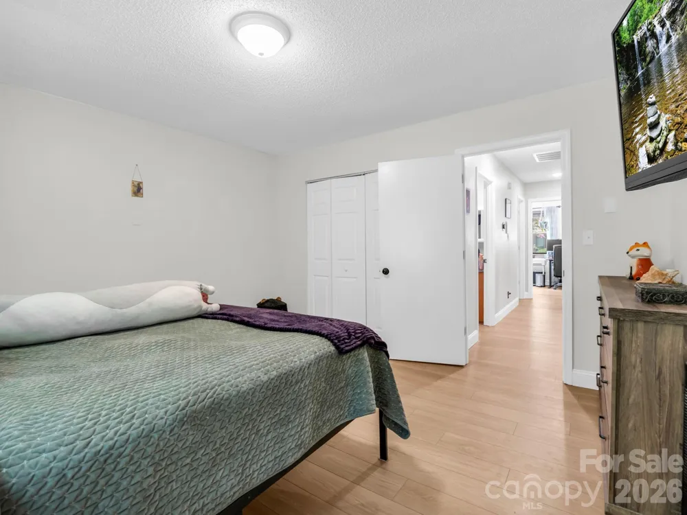 7 Woodlands Drive Black Mountain, NC 28711