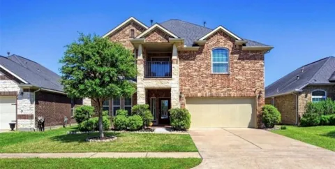 1242 S Maple Drive