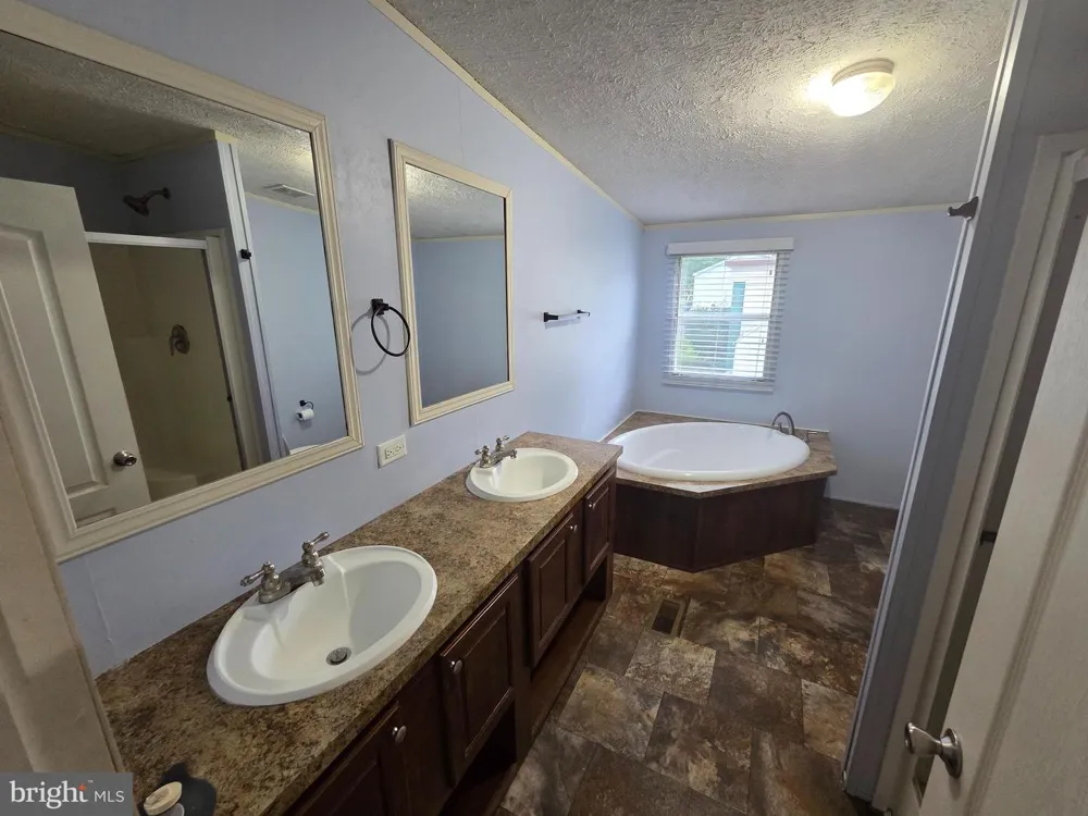 278 LAKE LANE Doylestown, PA 18901