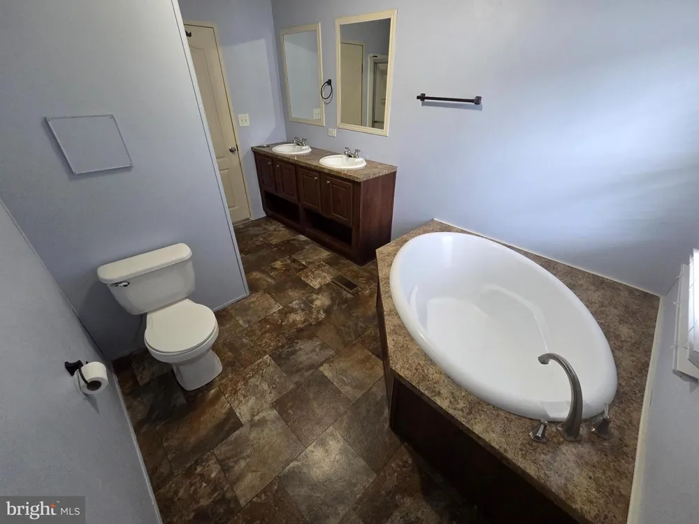 278 LAKE LANE Doylestown, PA 18901