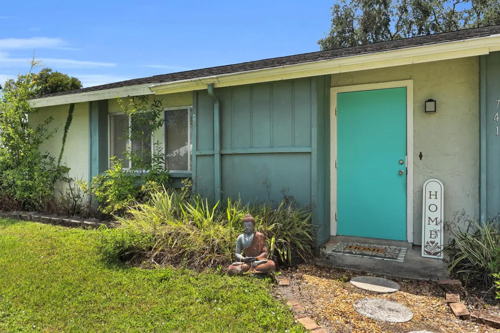 741 23rd Place SW Vero Beach, FL 32962