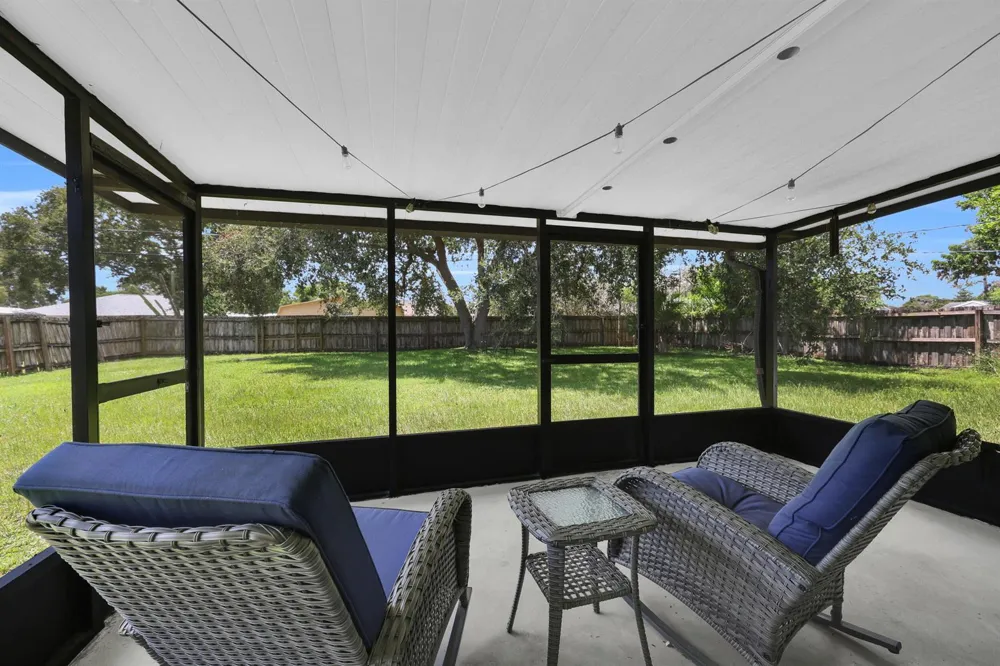 741 23rd Place SW Vero Beach, FL 32962