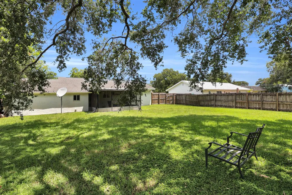 741 23rd Place SW Vero Beach, FL 32962