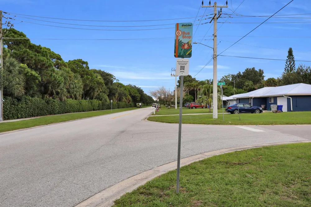 741 23rd Place SW Vero Beach, FL 32962