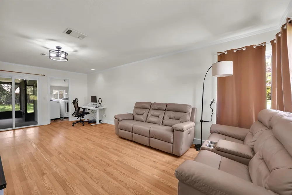 741 23rd Place SW Vero Beach, FL 32962
