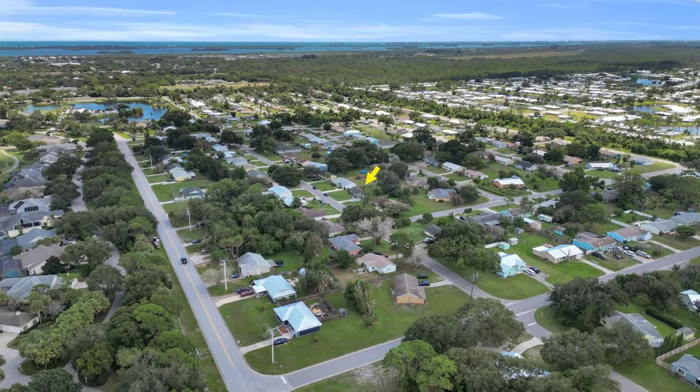 741 23rd Place SW Vero Beach, FL 32962