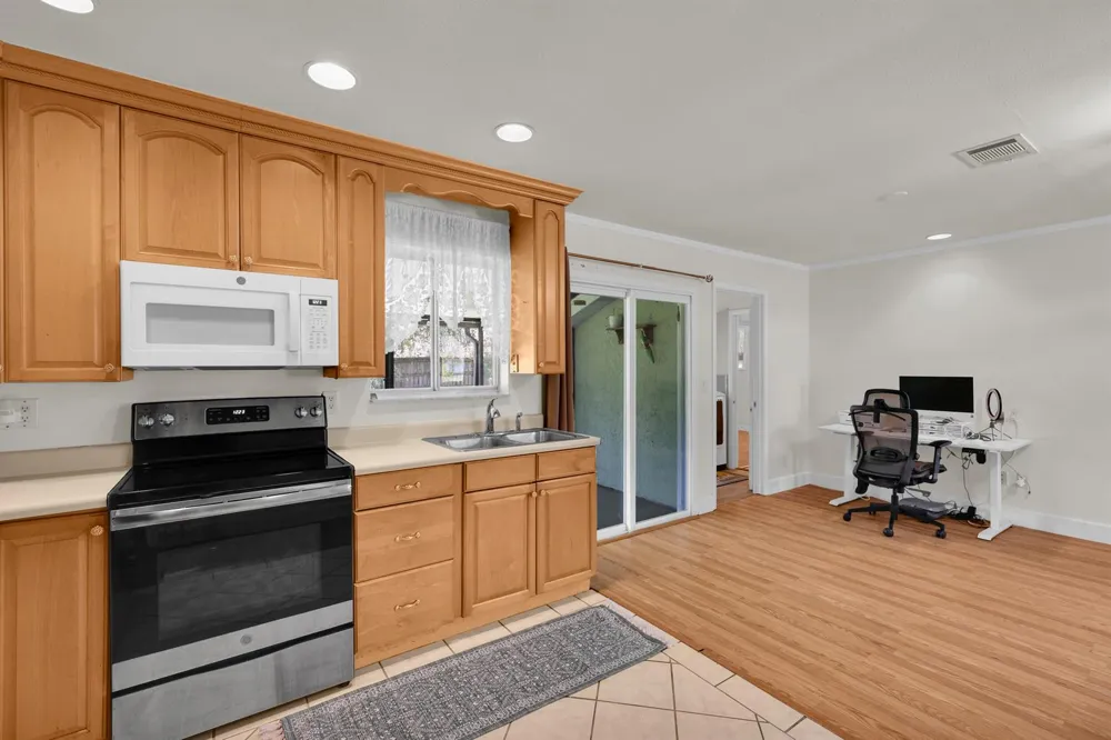 741 23rd Place SW Vero Beach, FL 32962