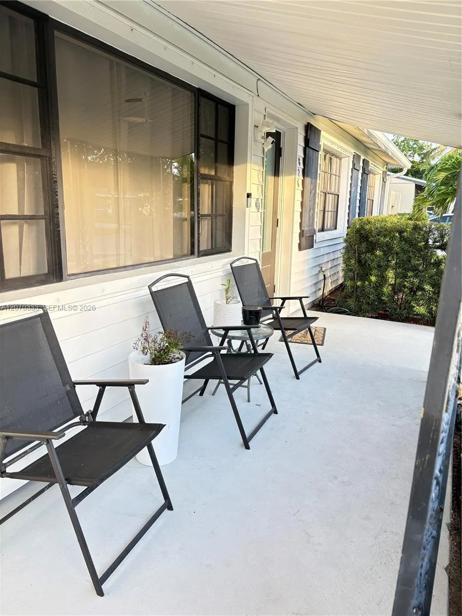826 Cochran Dr Lake Worth, FL 33461
