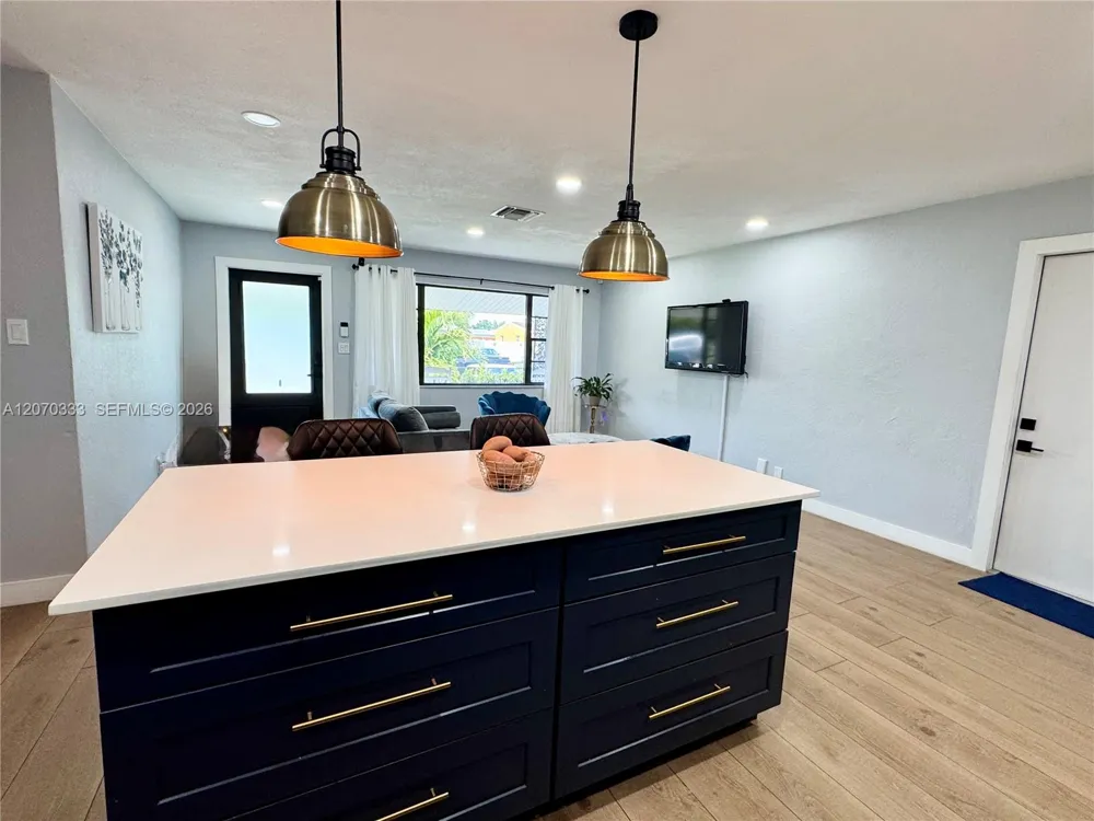 826 Cochran Dr Lake Worth, FL 33461