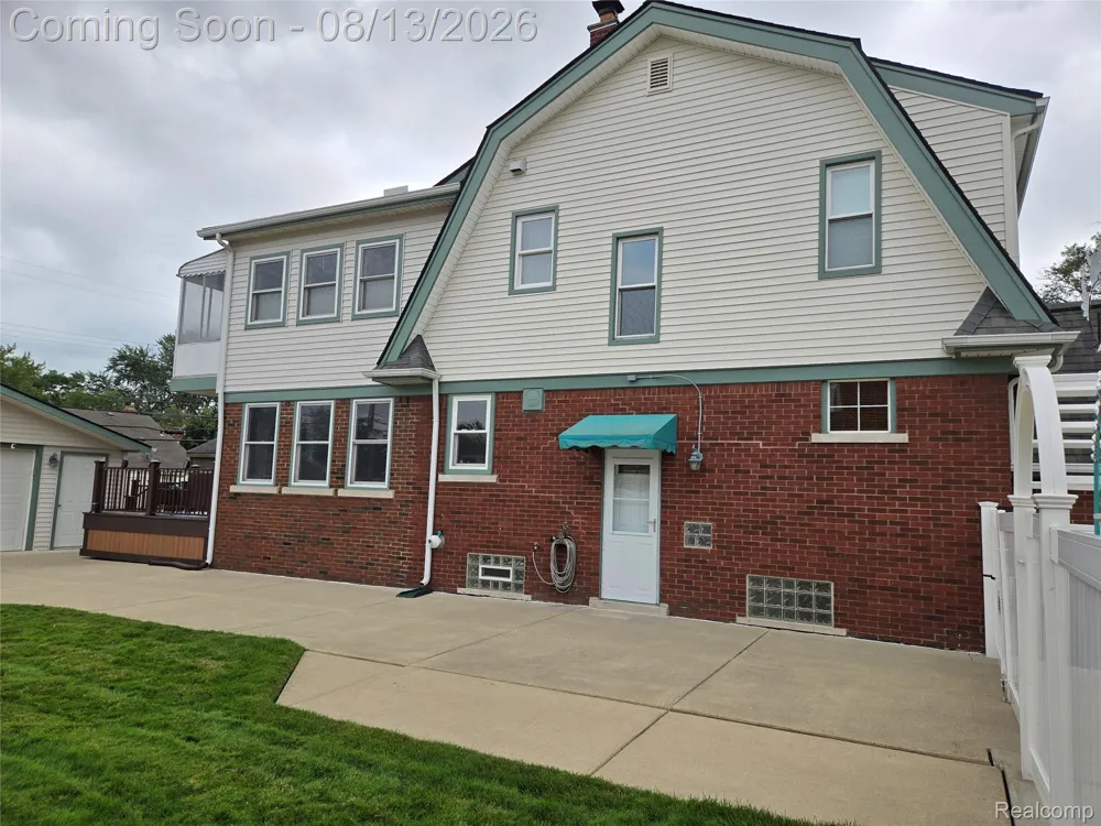 1503 12th Street Wyandotte City, MI 48192