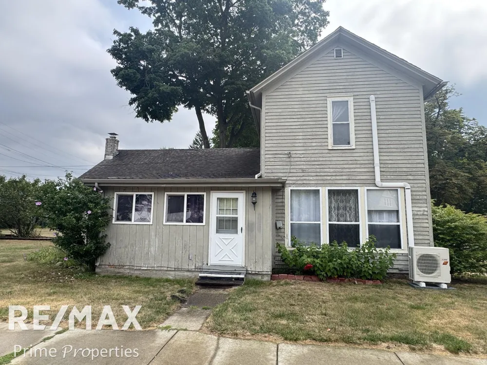 201 S Almer Street Caro City, MI 48723