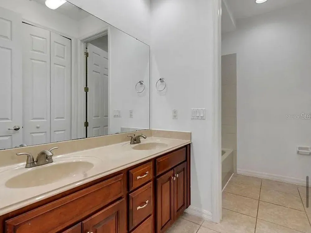 2286 CHATHAM PLACE DRIVE Orlando, FL 32824