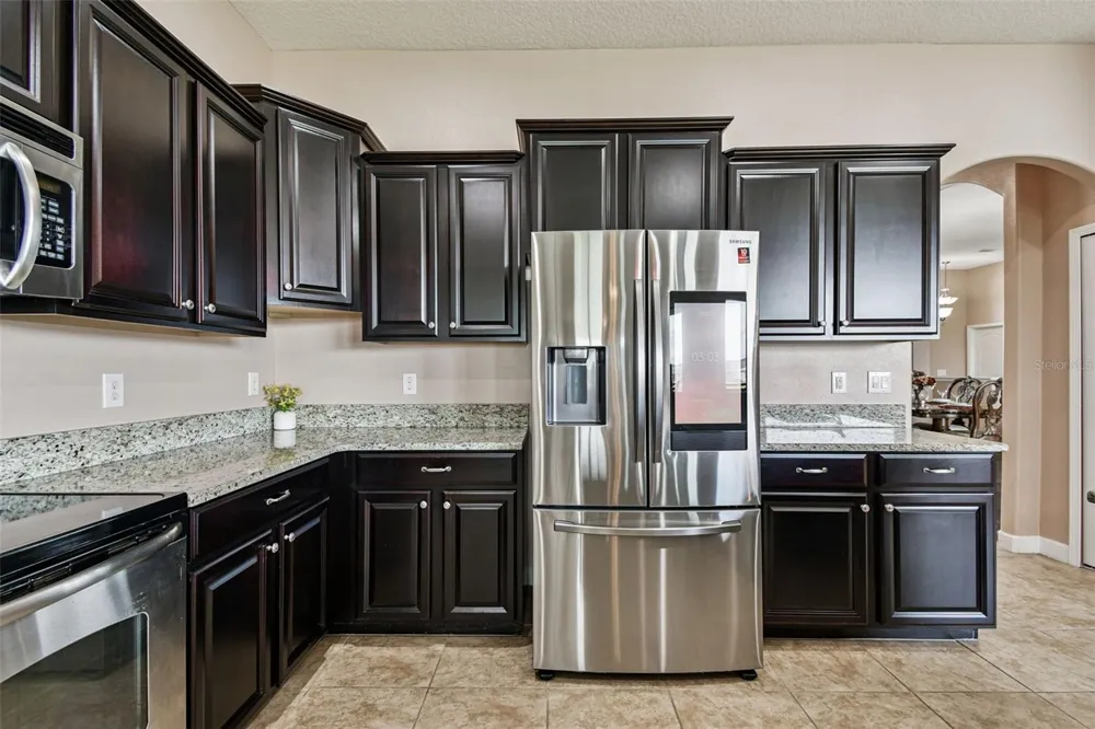 205 ORANGE MILL AVE Ruskin, FL 33570