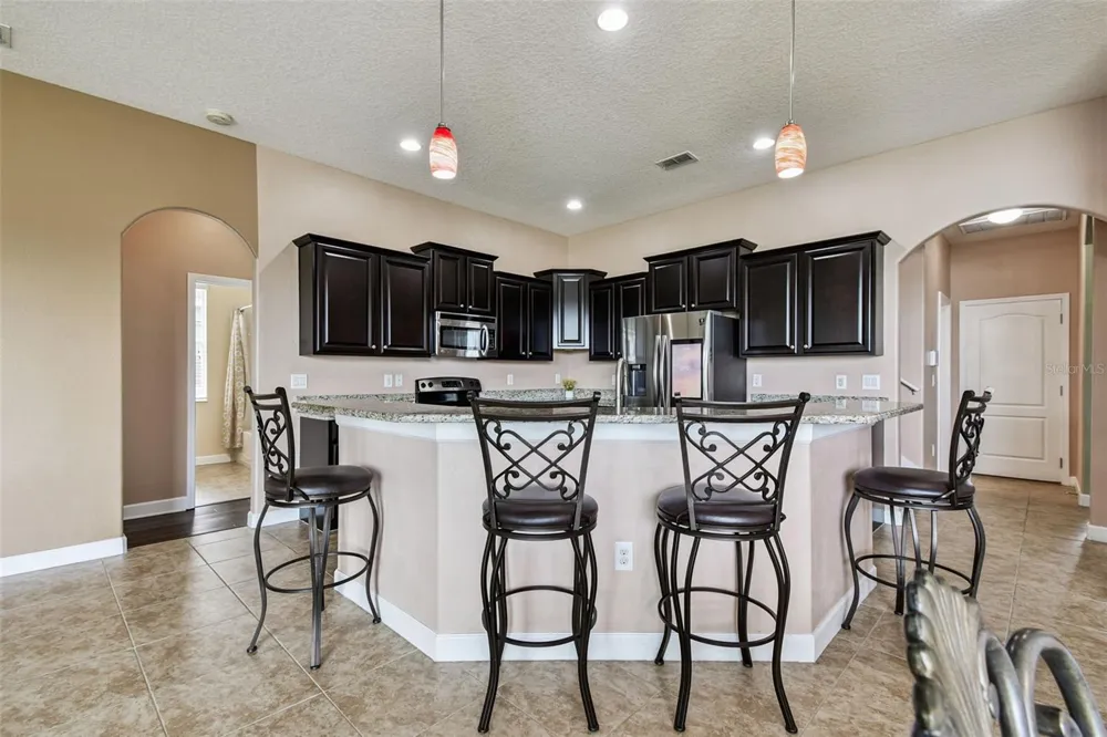205 ORANGE MILL AVE Ruskin, FL 33570
