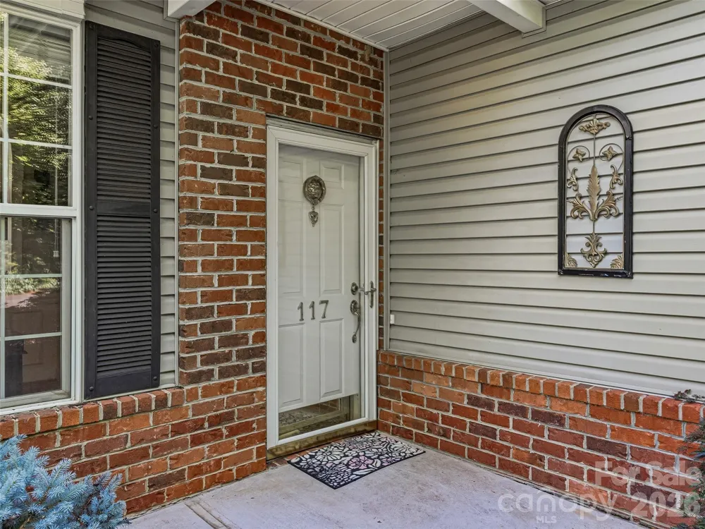 117 Hibiscus Lane Asheville, NC 28803