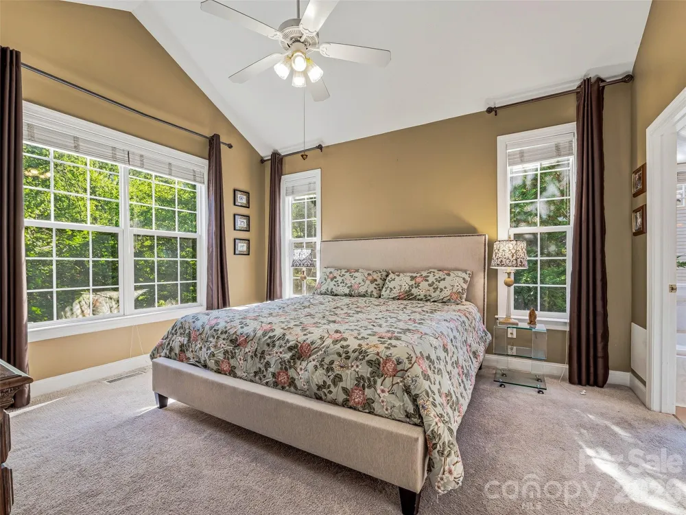 117 Hibiscus Lane Asheville, NC 28803