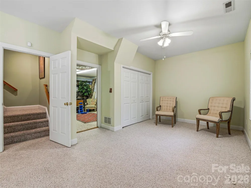 117 Hibiscus Lane Asheville, NC 28803
