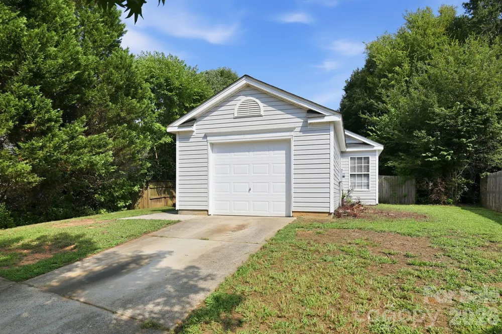 472 FIRST TURN COURT Concord, NC 28025