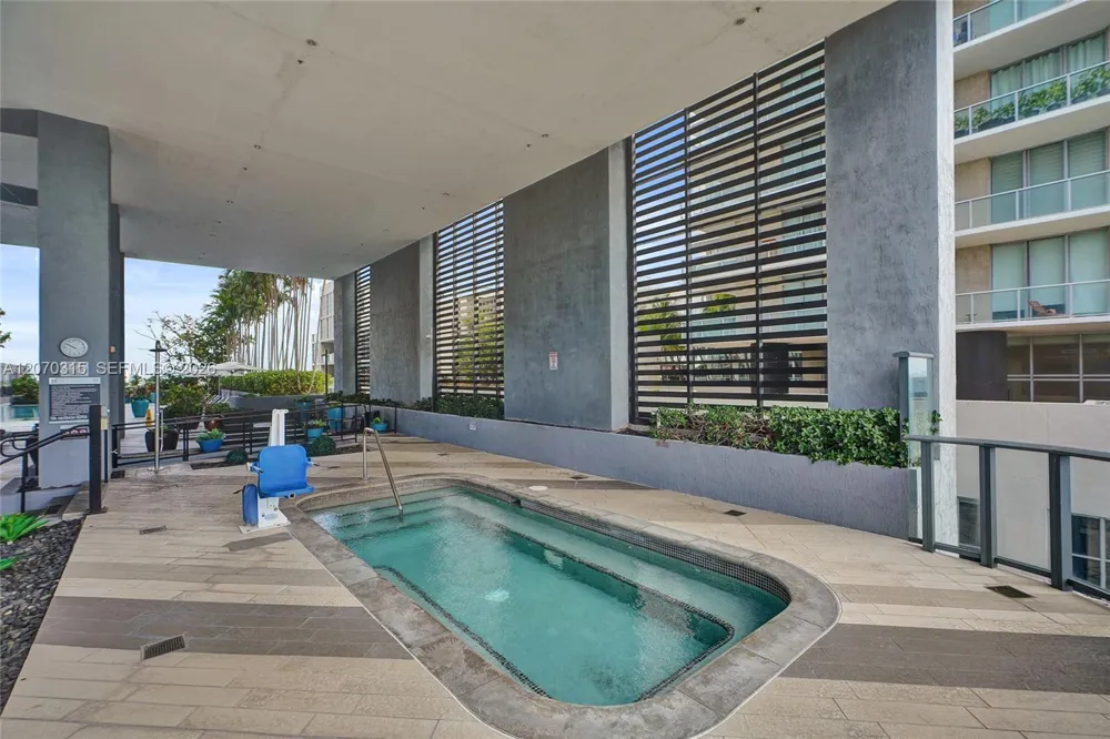 121 NE 34th St #2309 Miami, FL 33137