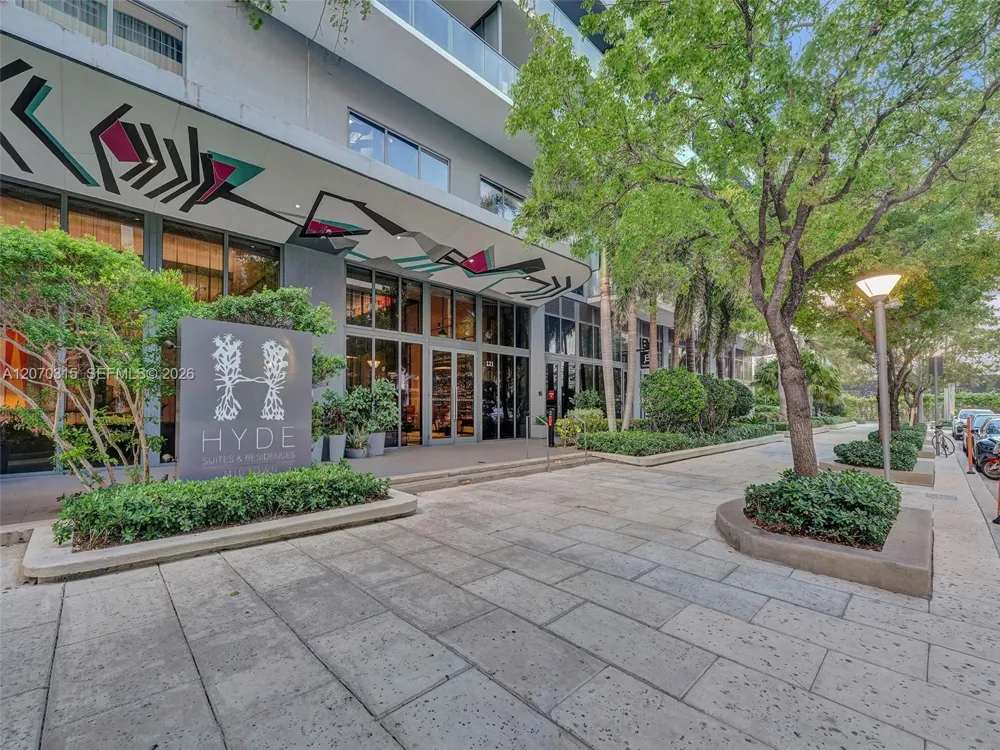 121 NE 34th St #2309 Miami, FL 33137