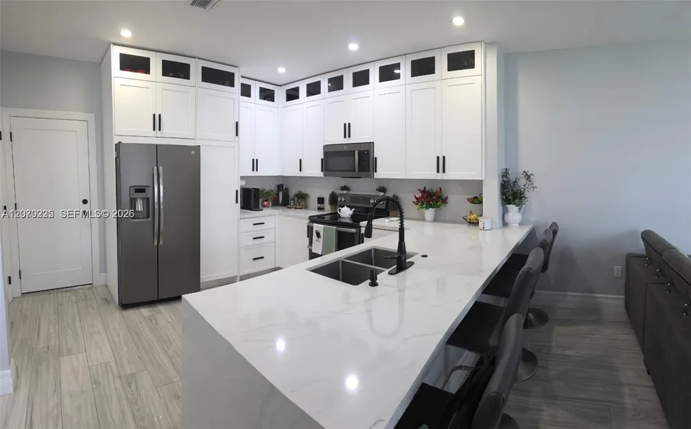 680 NW 159th Ave Pembroke Pines, FL 33028