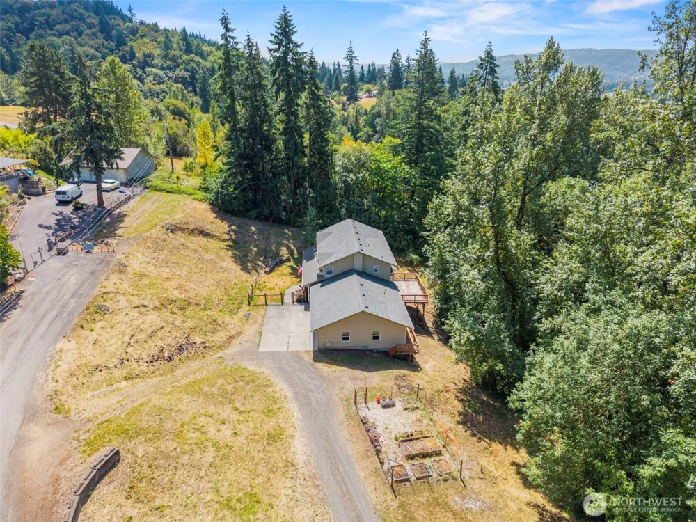 551 Haussler Road Kelso, WA 98626