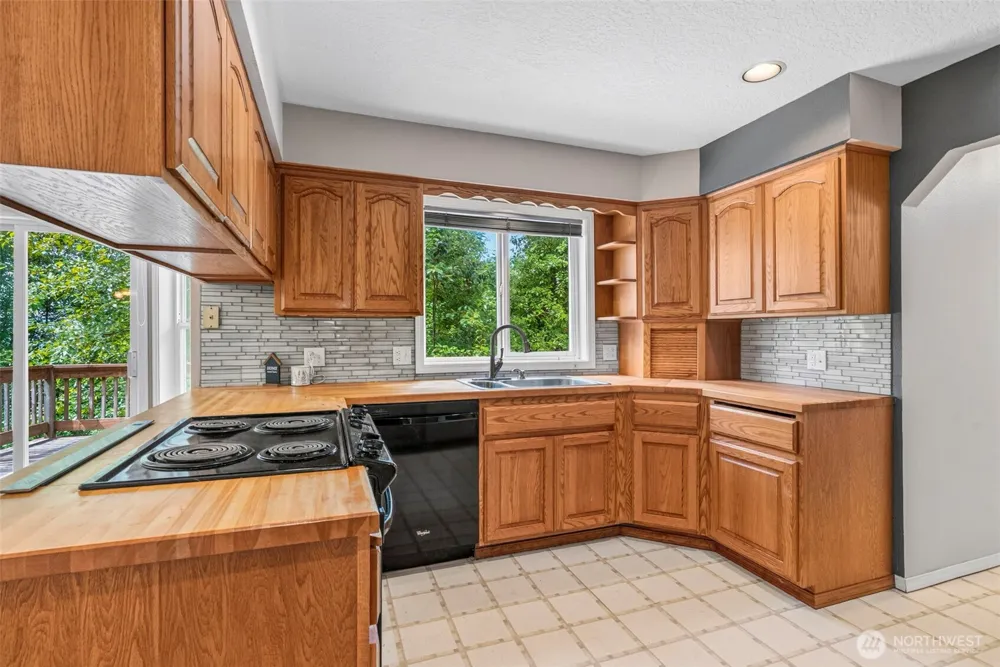 551 Haussler Road Kelso, WA 98626