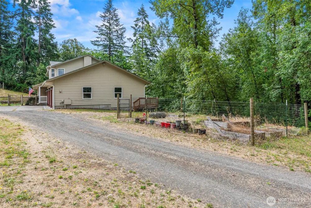 551 Haussler Road Kelso, WA 98626