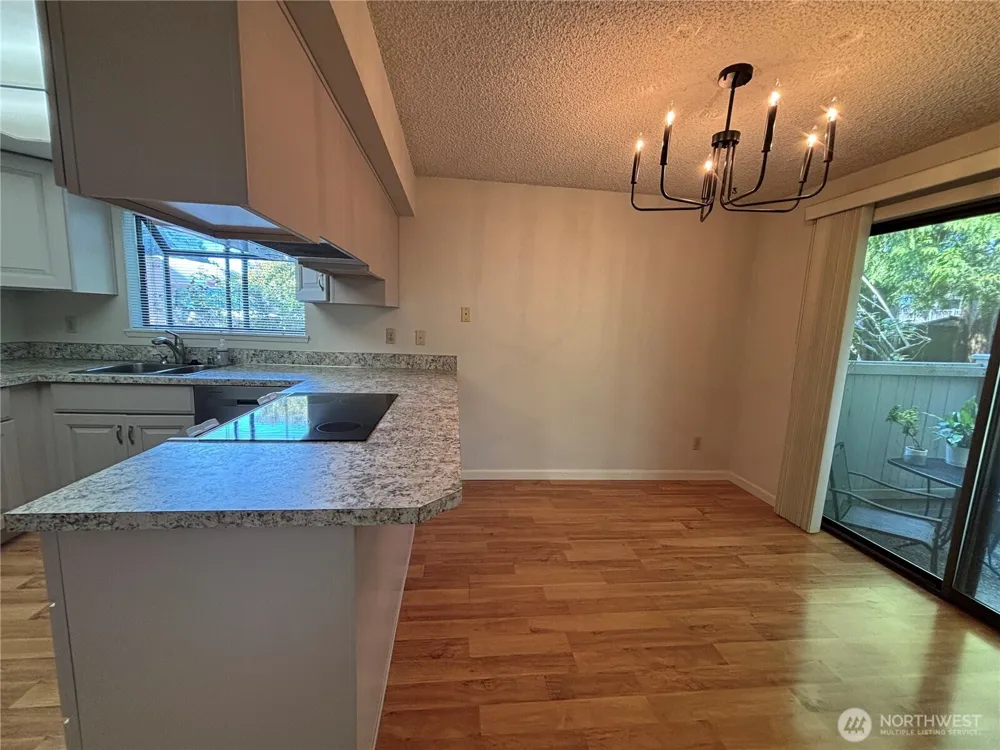 19219 40th Avenue W #H-1 Lynnwood, WA 98036